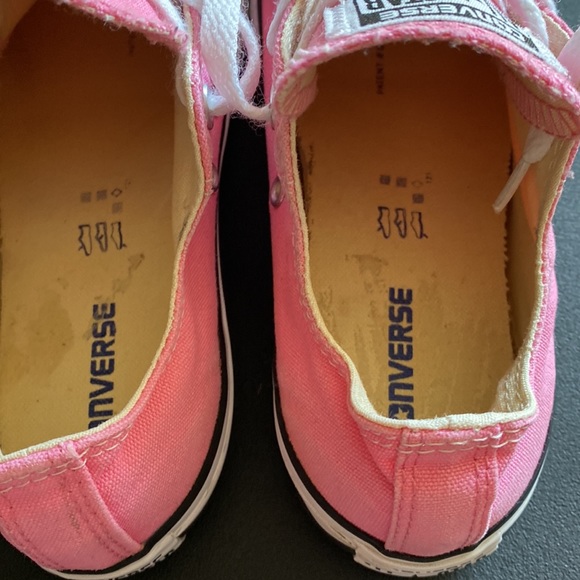 Pink Converse Kids size 3 - Picture 4 of 8